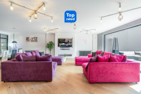 Ultimate Luxury Penthouse l 2xParking l Rooftop Terrace l Air Conditioning l Long Term Only